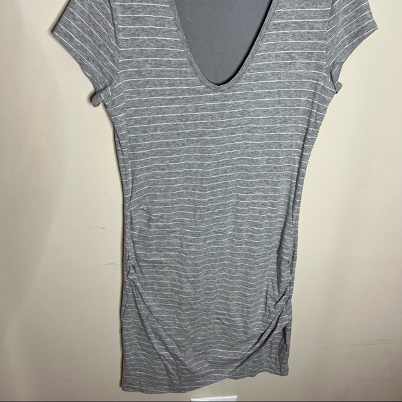 ATHLETA CENTRAL STRIPE GRAY RUCHED DRESS SIZE MEDIUM - Picture 4 of 6